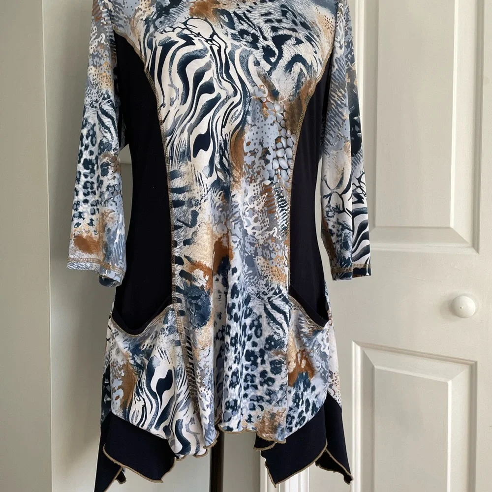 Tunic Top - Picture 3 of 10